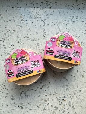 CRAZY FUN RMS- MINI CUPCAKE SERIES  MYSTERY DUMPLING 2x